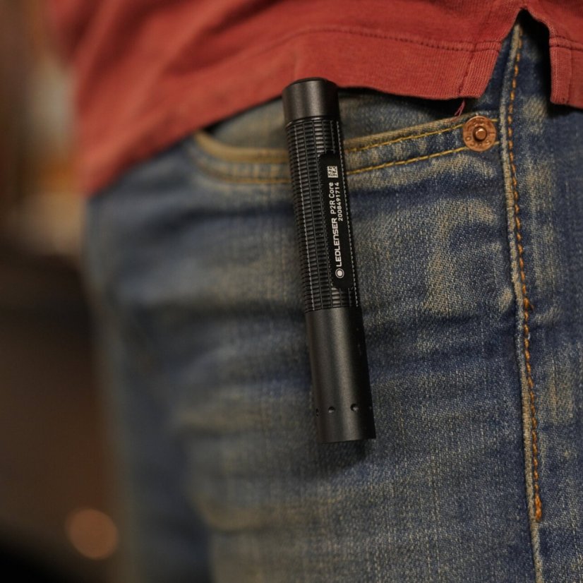 LEDLENSER P2R CORE ruční svítilna