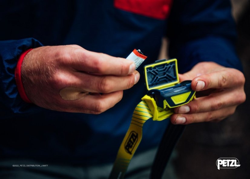 Petzl TIKKA CORE 2022 dobíjecí turistická čelová svítilna